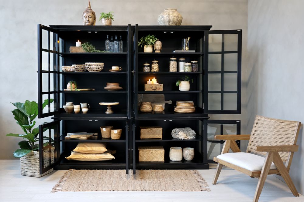 Marseille Sort Vitrineskap med 8 dører og hyller - Chic Antique