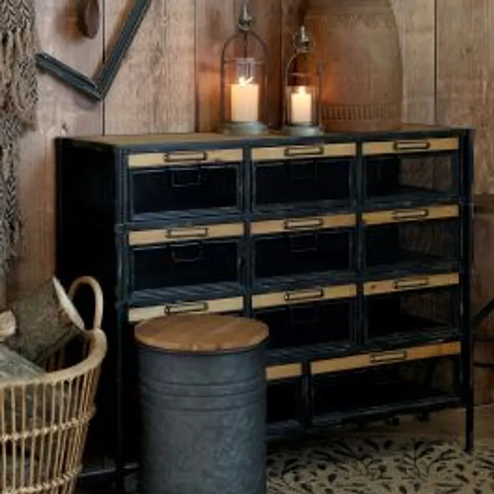 Factory Kommode med skuffer fra Chique Antique