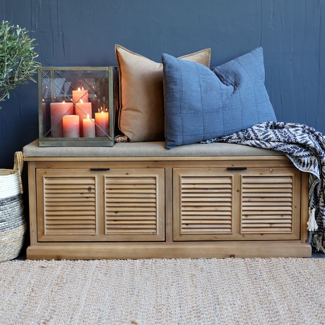 Hovedbilde Benk med pute og vippeskuffer fra Chic Antique