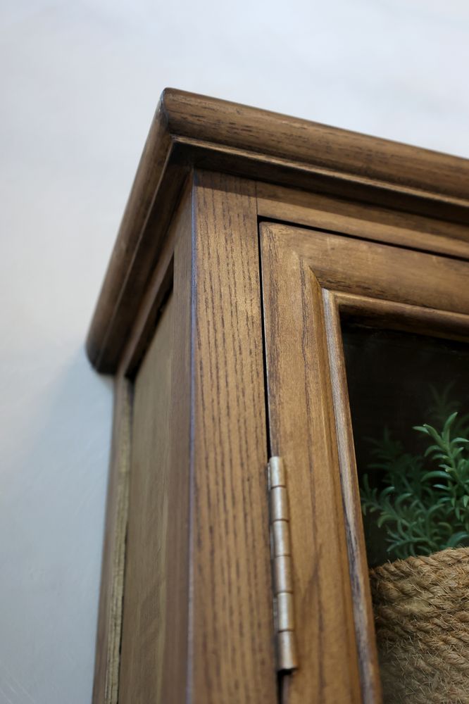 Natur Marseille veggskap med 4 hyller fra Chic Antique