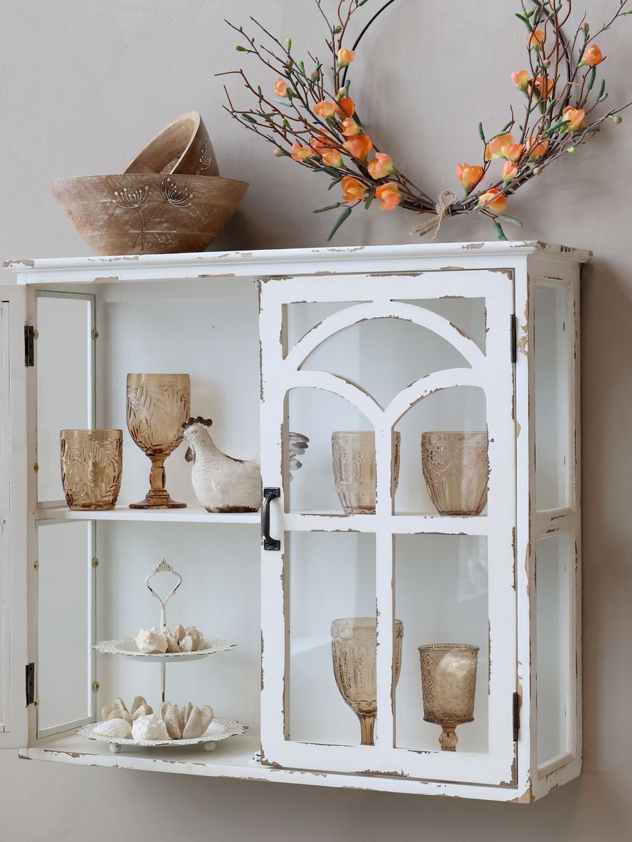 Veggskap med glassdør fra Chic Antique