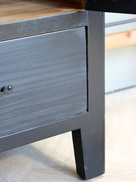 Hovedbilde Vitrineskap Med Glassdører Og Hyller Fra Chic Antique