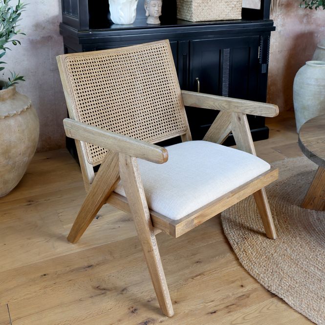 Hovedbilde Loungestol med stofsete og flettet rygg fra Chic Antique