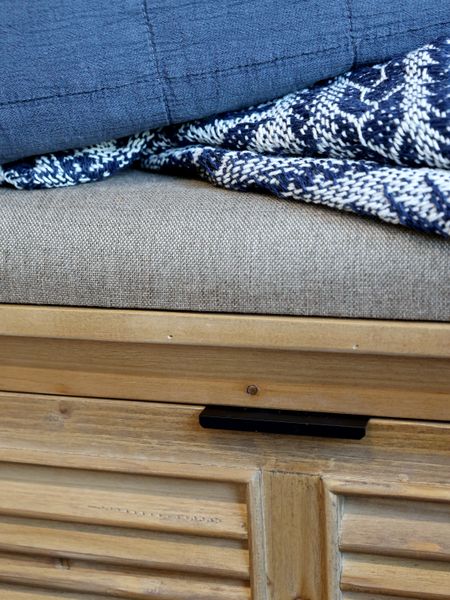 Hovedbilde Benk med pute og vippeskuffer fra Chic Antique