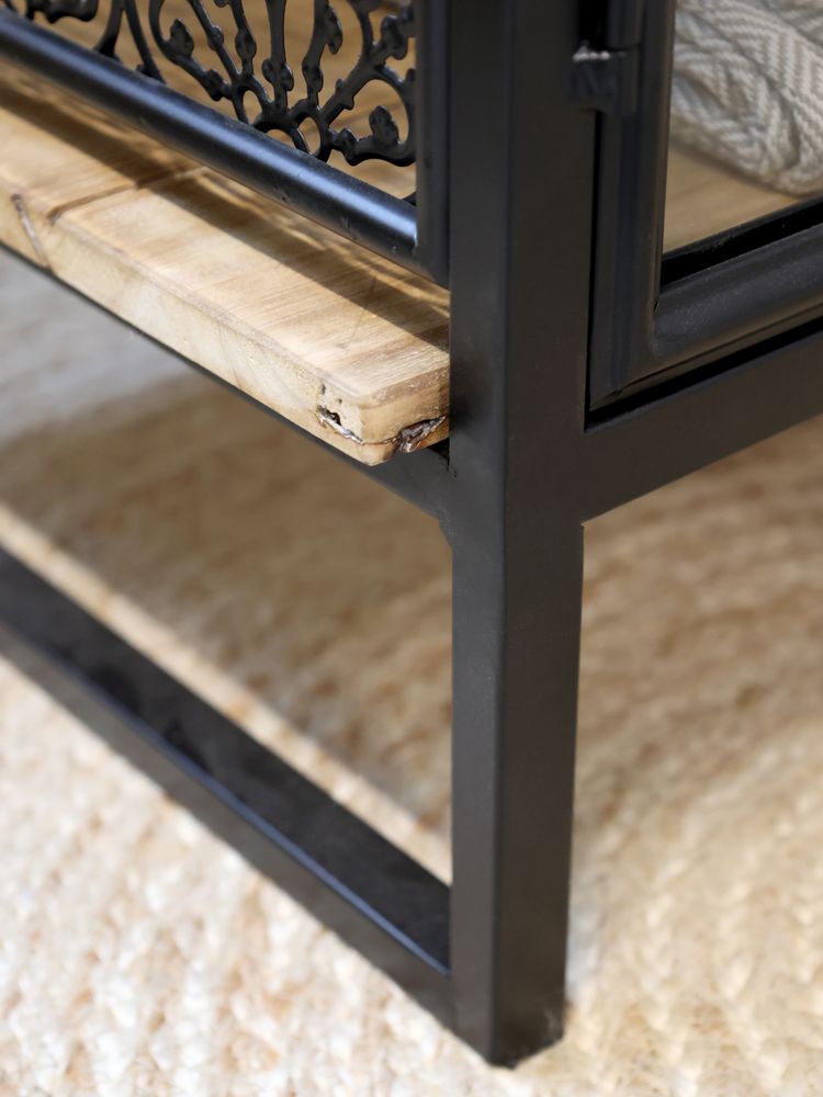 Vence sidebord fra Chic Antique