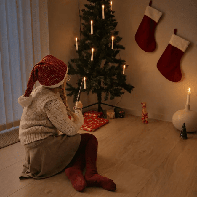 Hovedbilde LED-juletrelys med magisk tryllestav (10-pk) – Julestemning med et trylleslag
