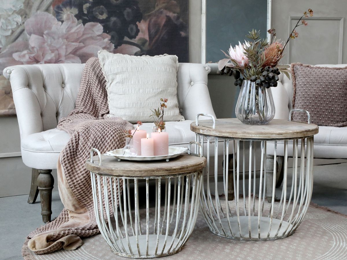 Fransk Sofa i linstoff 2. pers fra Chic Antique I fargen hvit