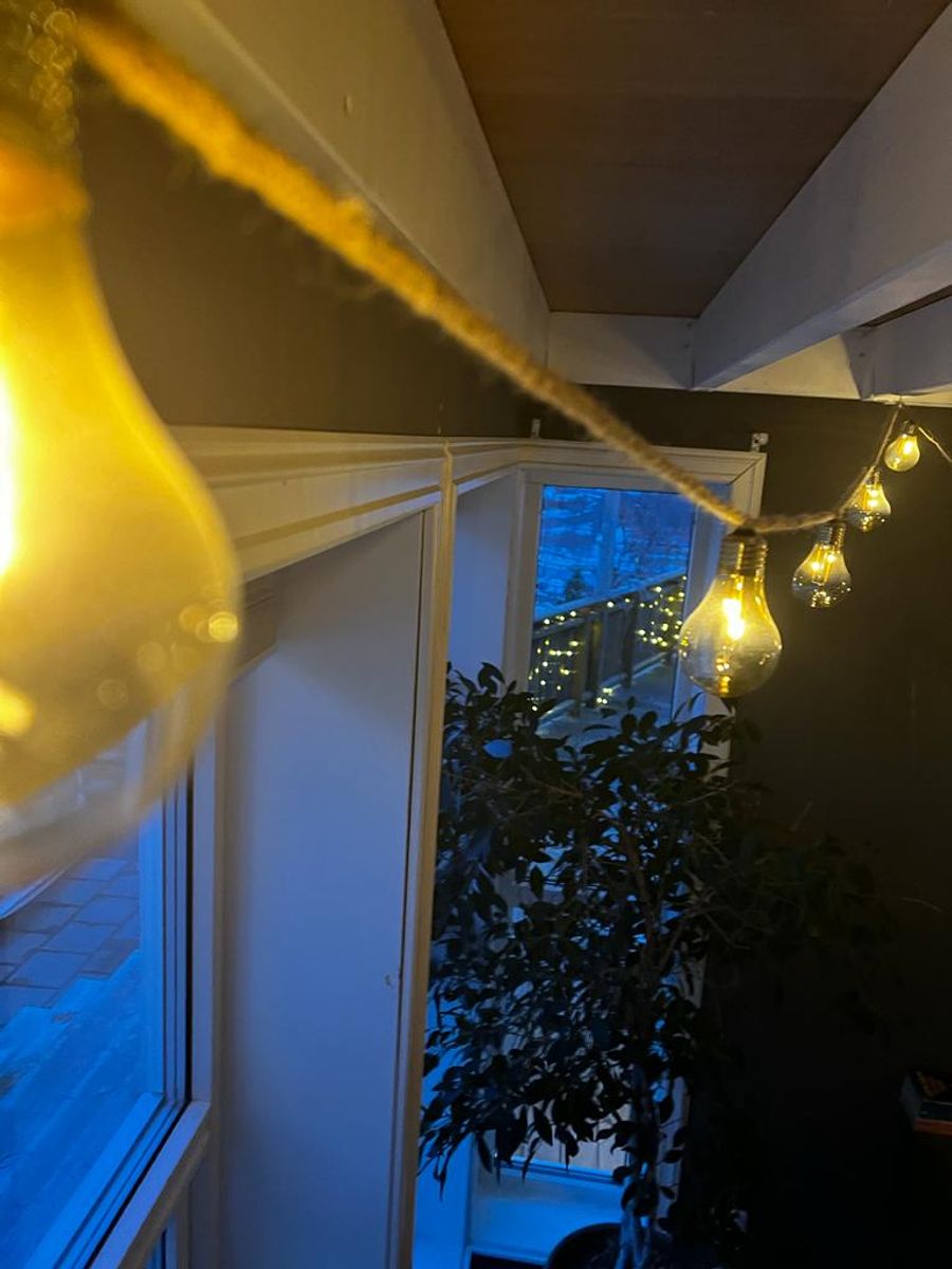 Dekortau med 10 ledlyspærer jute - 3,5 m